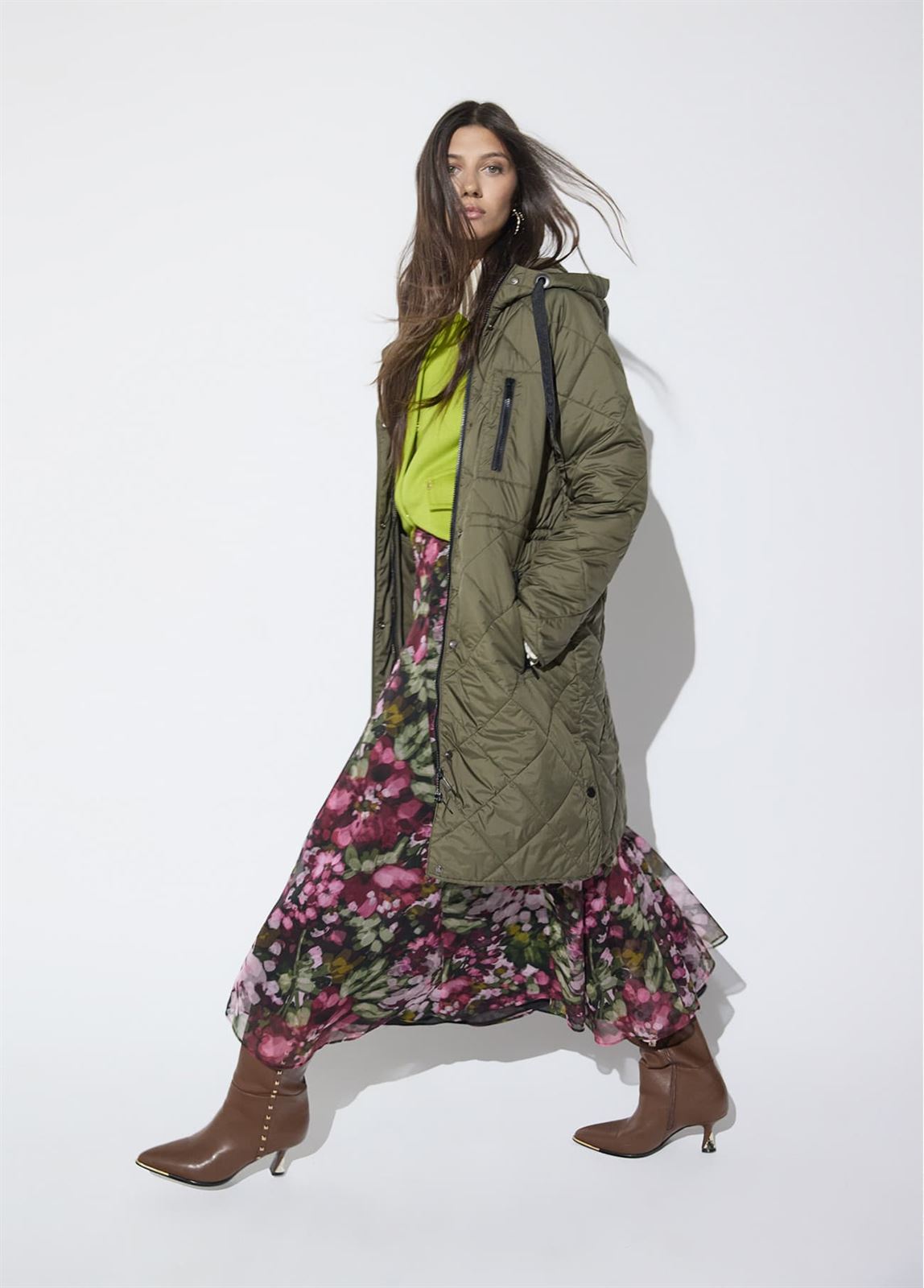 Anorak Lola Casademunt Fino Pielcha Kaki LF2601026 060 - Imagen 1