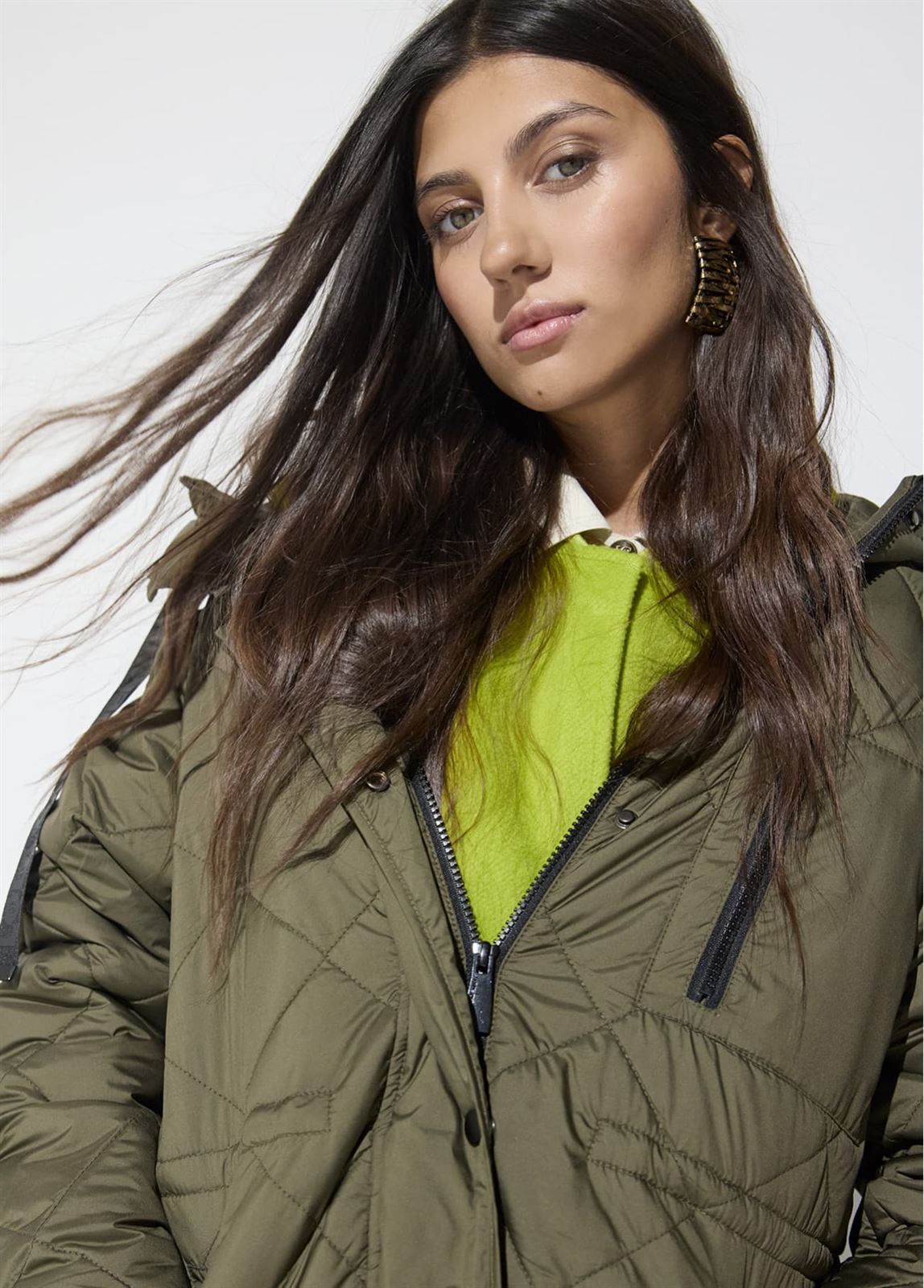 Anorak Lola Casademunt Fino Pielcha Kaki LF2601026 060 - Imagen 6