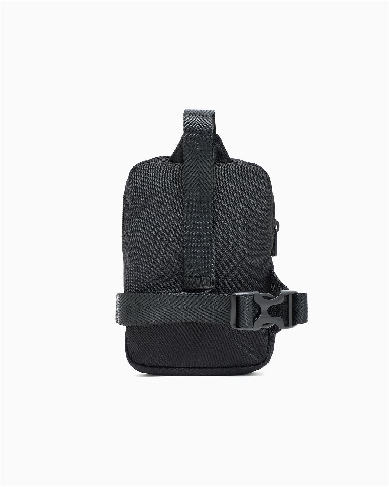 Bandolera EA7 Emporio Armani Black Beauty 7X000058 AF19722 UC001 - Imagen 3