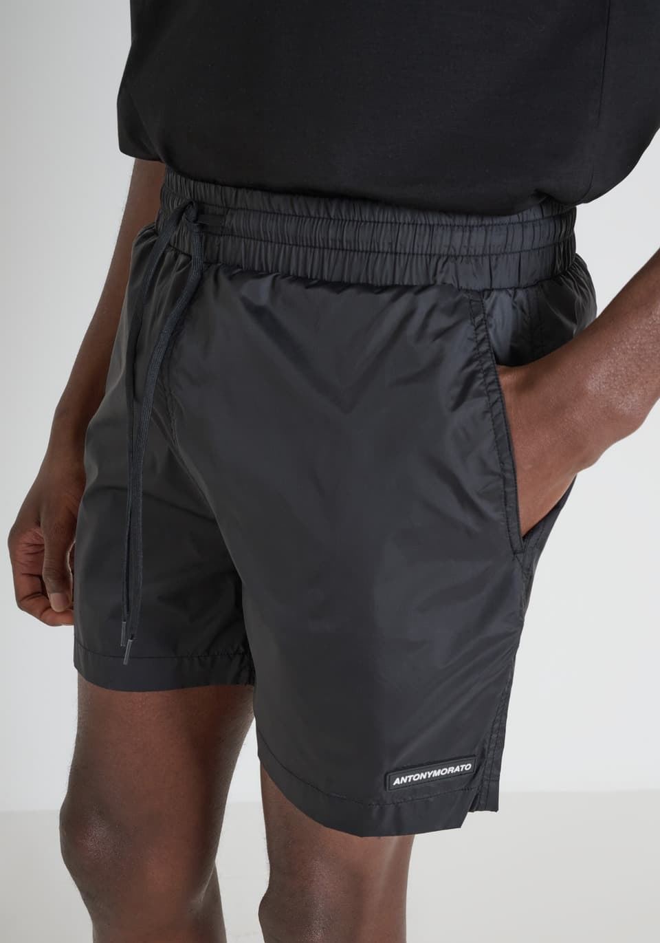 Bañador Antony Morato Beachwear Regular Fit in Quick Black MBW00087 FA600054 9000 - Imagen 3