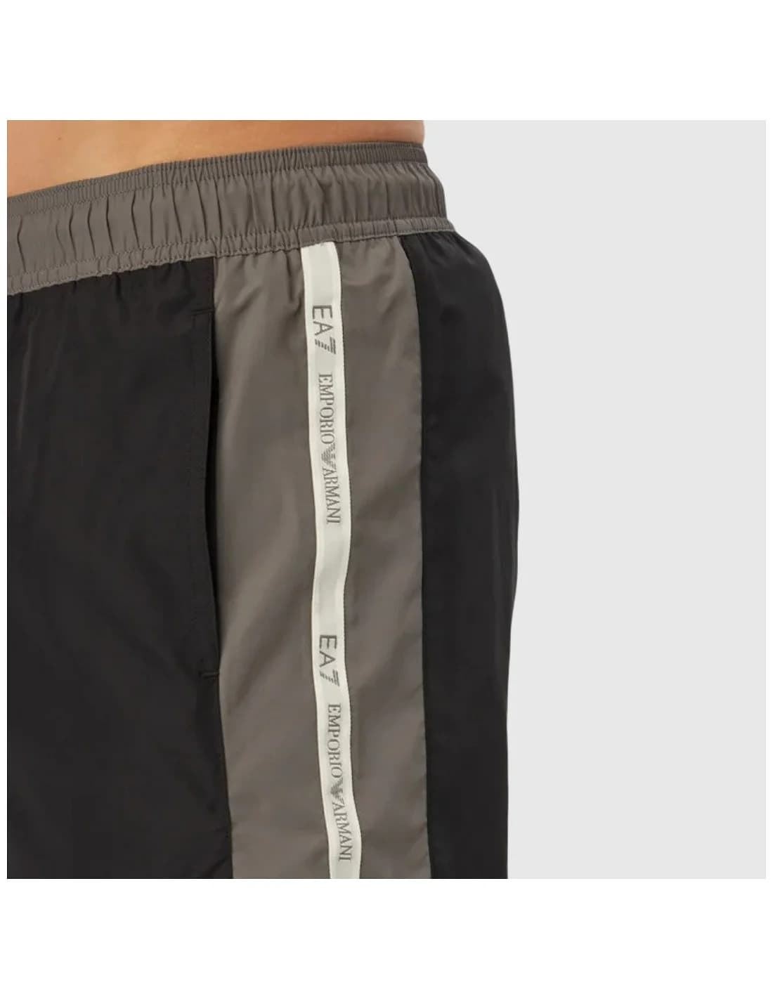 Bañador EA7 Emporio Armani Black/Smoked Pearl 7M001679 AF21070 MC429 - Imagen 2