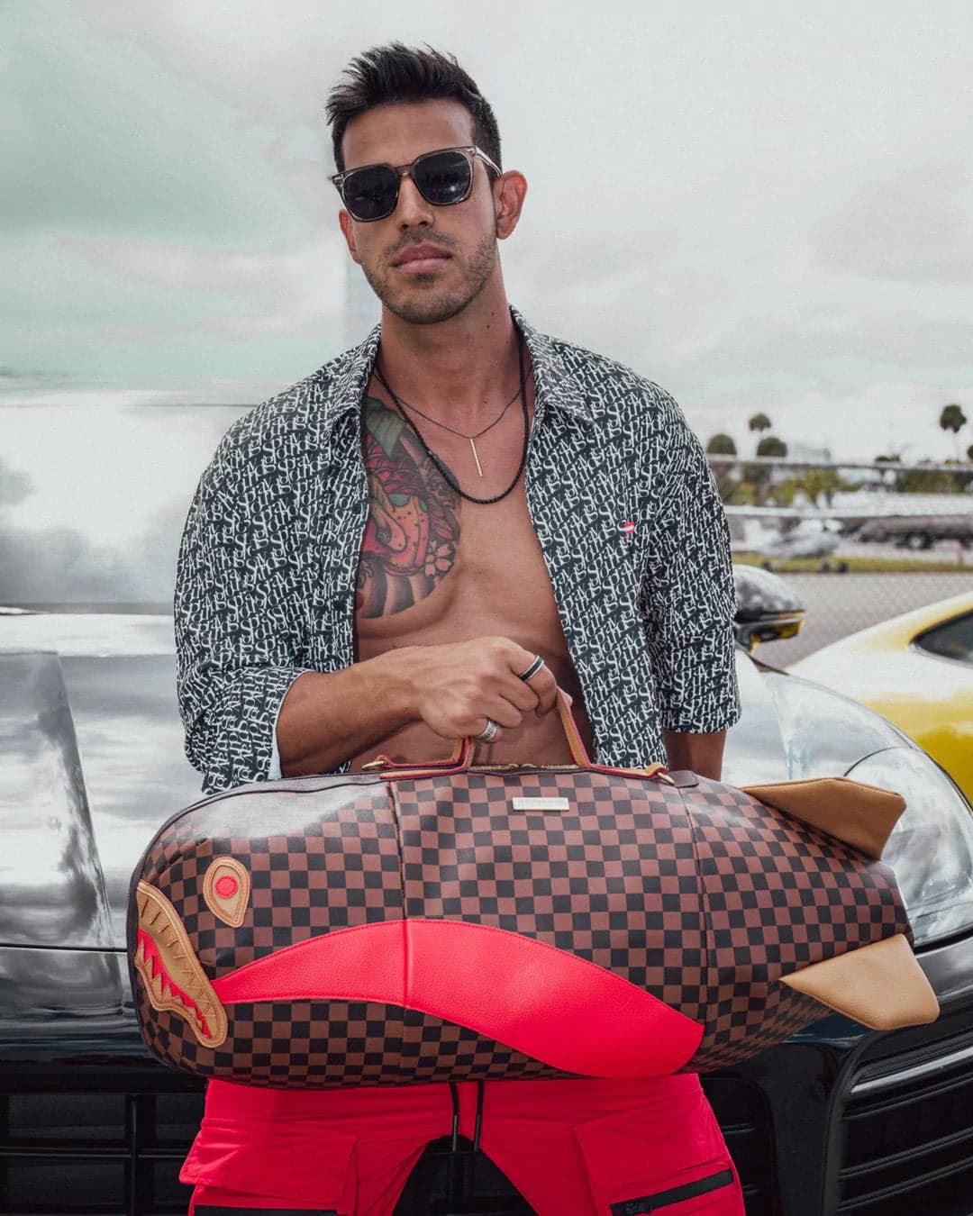 Bolsa Sprayground Shark Raceway Torpedo 910D4603NSZ - Imagen 3