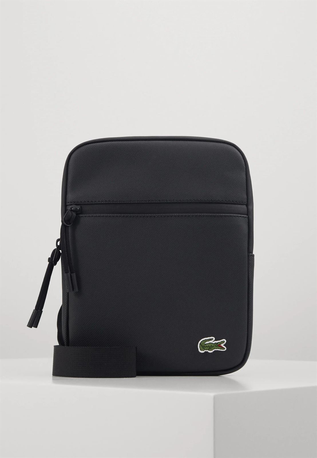 Bolso Lacoste M Flat Crossover Bag Noir NH3308LV 000