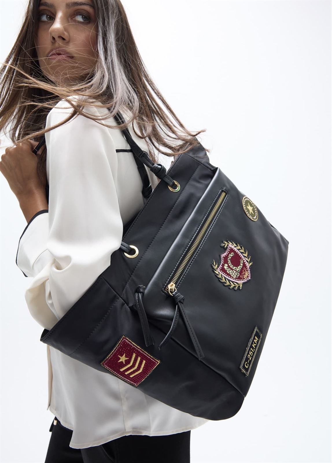 Bolso Lola Casademunt Nylon LF2604078 - Imagen 2