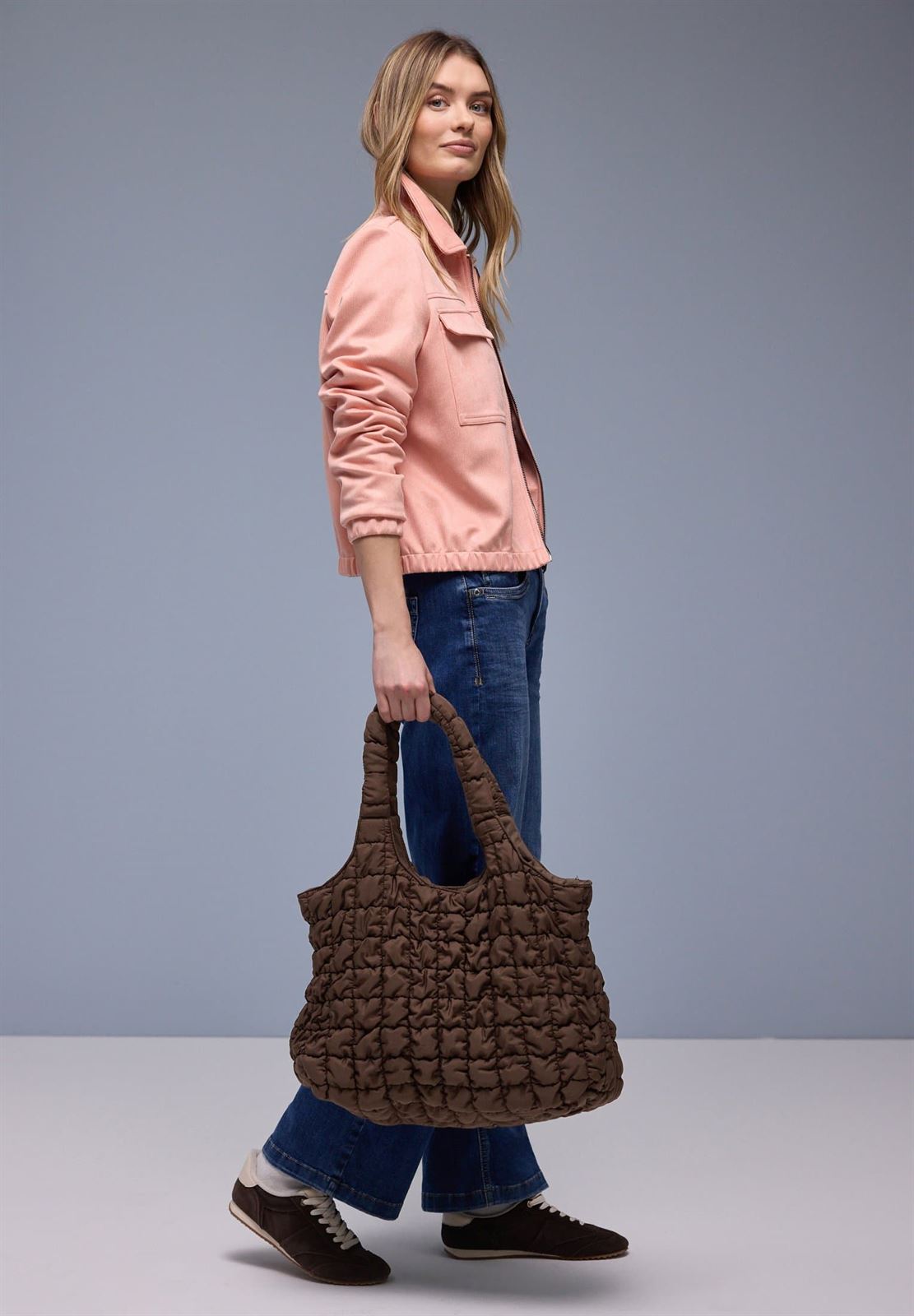 Bolso Street One Padded Solid Brown 580866 17111 - Imagen 1