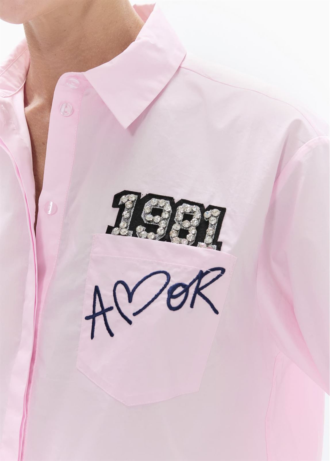 Camisa Lola Casademunt popelín con detalles y parches LF2615021 - Imagen 3