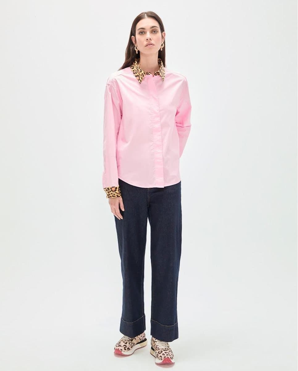 Camisa popelin puños contraste animal print LOLA CASADEMUNT rosa - Imagen 3