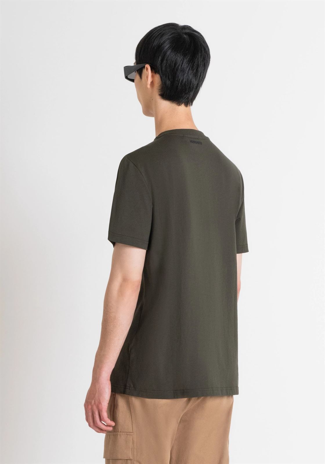 Camiseta Antony Morato MMKS02452 FA100240 4075 verde militar - Imagen 2