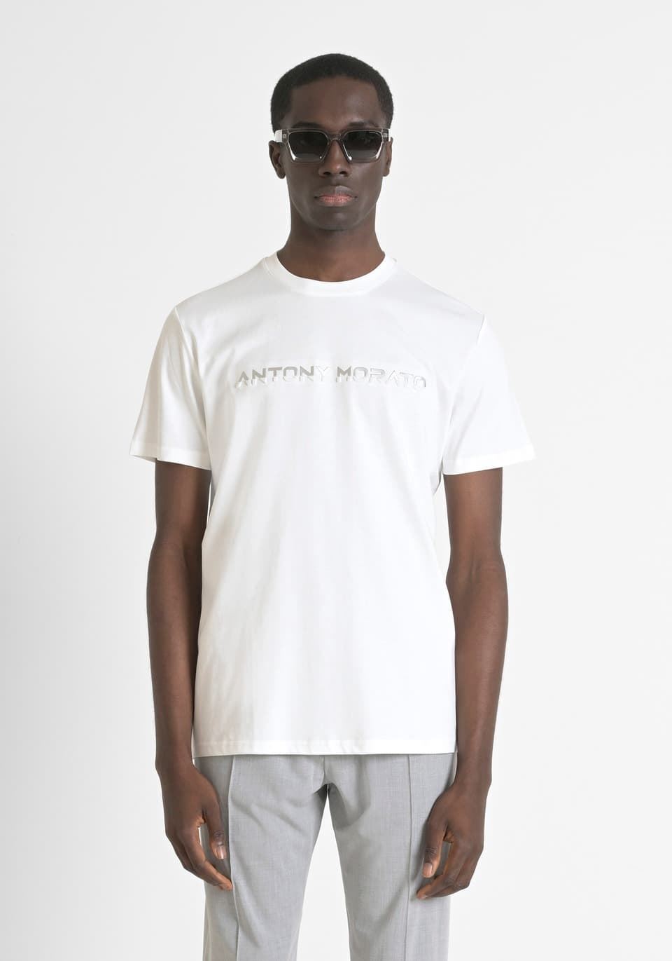 Camiseta Antony Morato MMKS02478 FA100240 1011 crema - Imagen 1