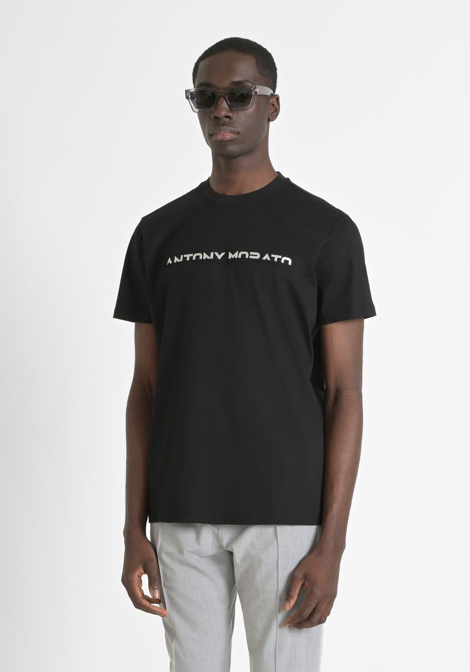Camiseta Antony Morato MMKS02478 FA100240 9000 negro - Imagen 1