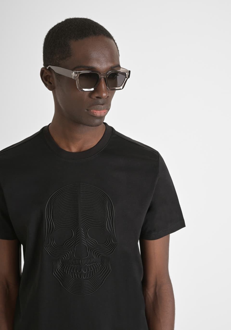 Camiseta Antony Morato MMKS02486 FA100240 9000 negro - Imagen 1