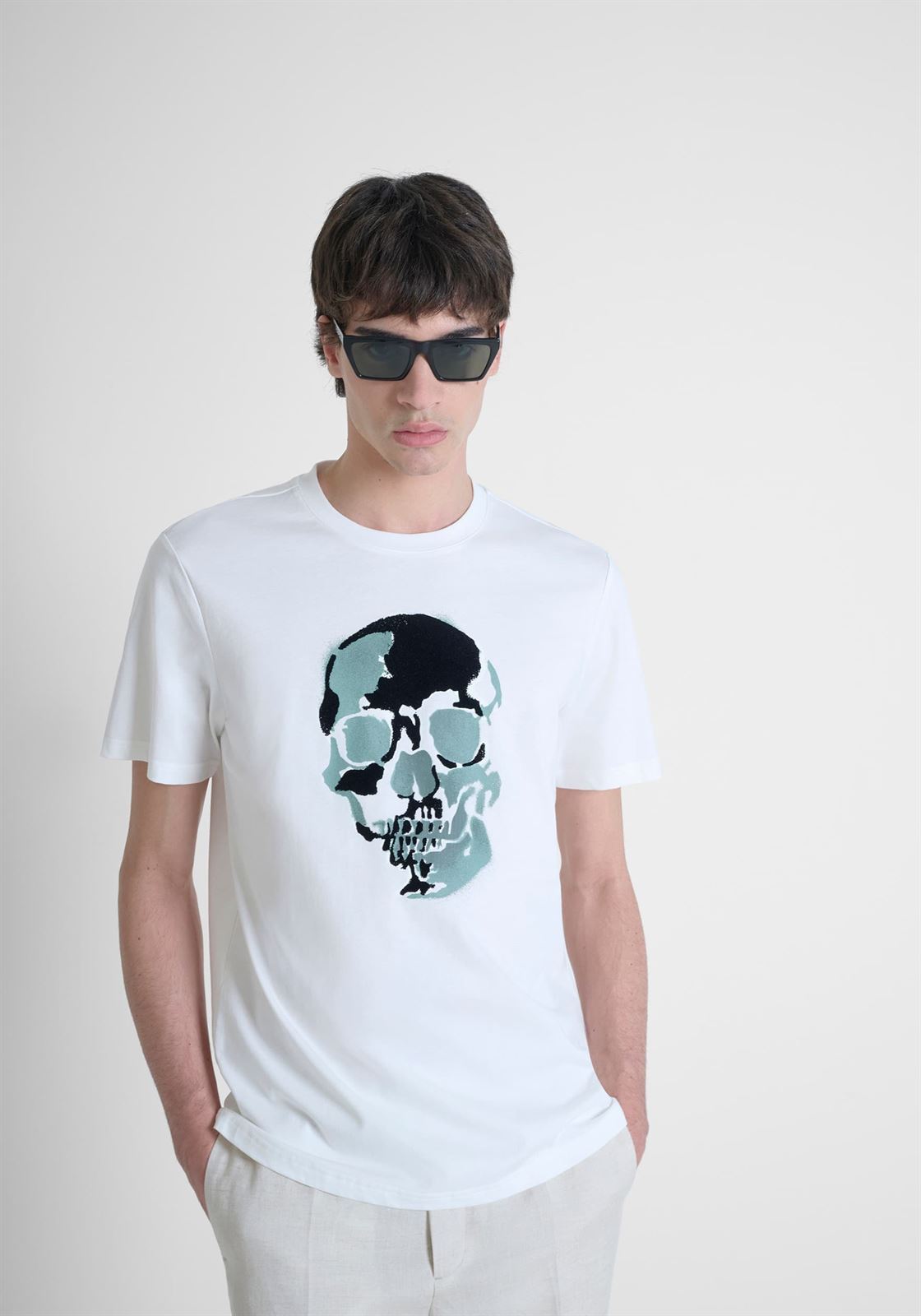 Camiseta Antony Morato MMKS02506 FA100144 1011 crema - Imagen 3