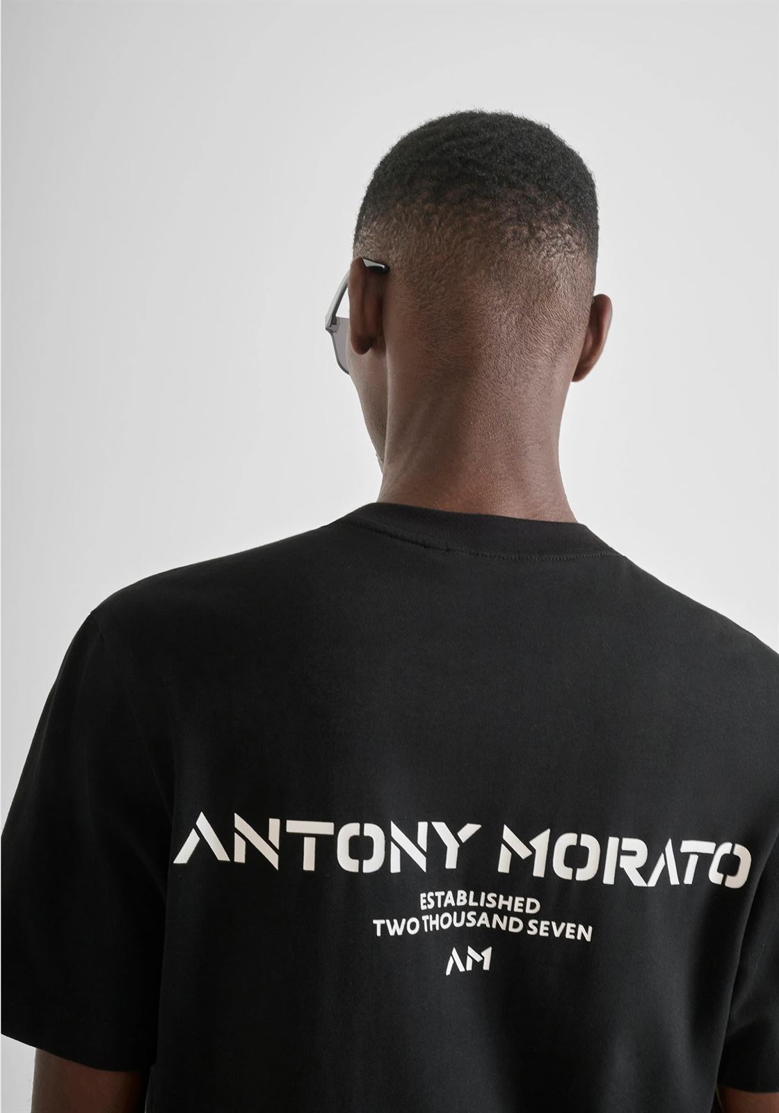 Camiseta ANTONY MORATO MMKS02540 FA100239 9000 negro - Imagen 4