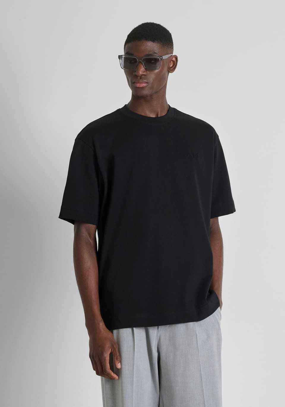 Camiseta ANTONY MORATO MMKS02621 FA100242 9000 negro - Imagen 2