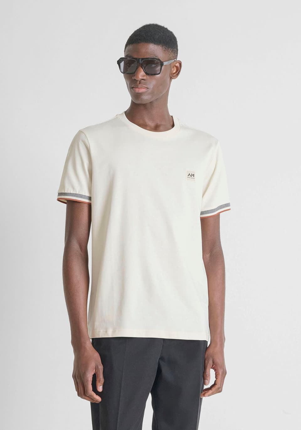 Camiseta ANTONY MORATO MMKS02648 FA100258 1021 manteca - Imagen 1