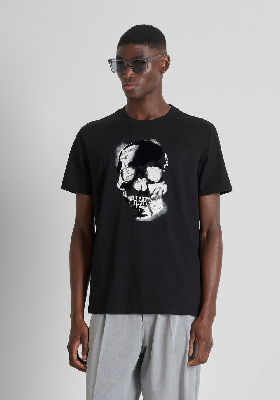 Camiseta Antony Morato Regular Fit Black MMKS02615 FA10002400 9000 - Imagen 1