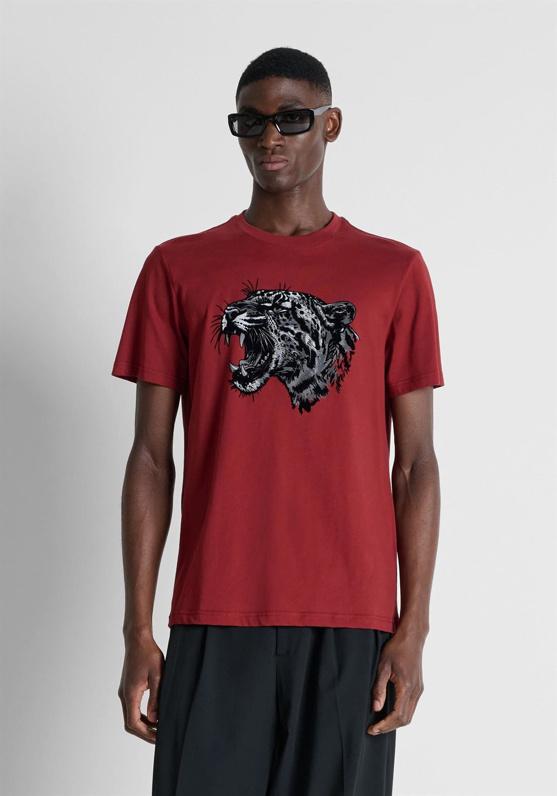 Camiseta Antony Morato Regular Fit Vino Tinto MMKS02692 FA100240 5109 - Imagen 1