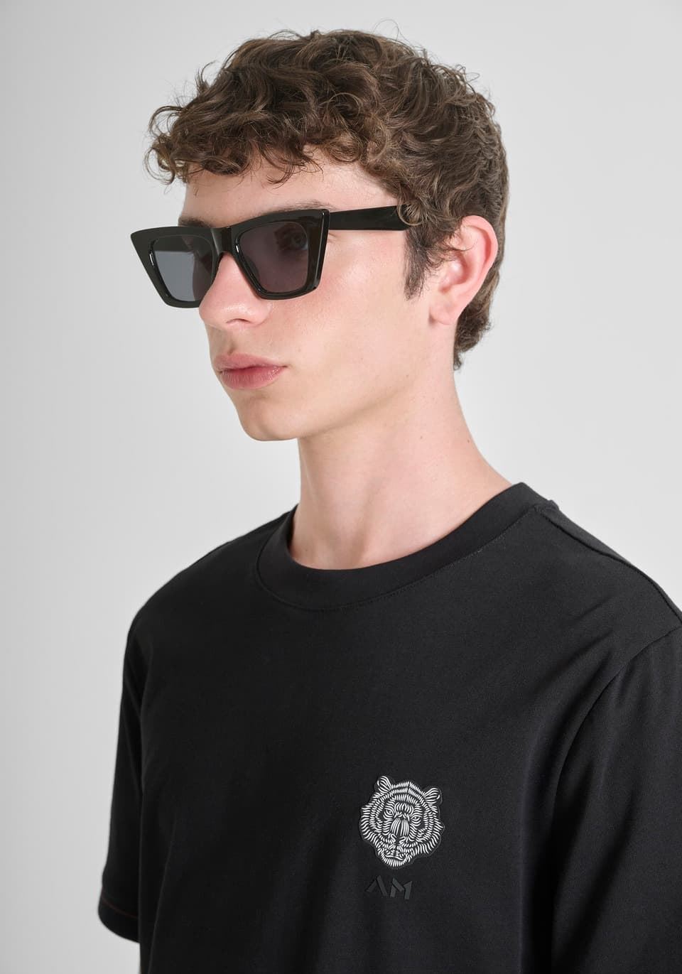 Camiseta Antony Morato Slim Fit Negro MMKS02548 FA100258 9000 - Imagen 3
