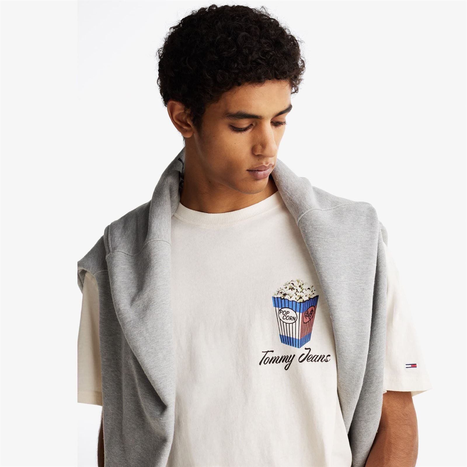 Camiseta Beige Tommy Jeans Tjm Rlx Novelty 2 GMD - Imagen 3