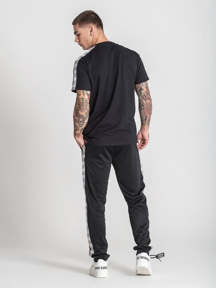 Camiseta Black Retro Tape Tee Gianni Kavanagh GKM006588 - Imagen 4