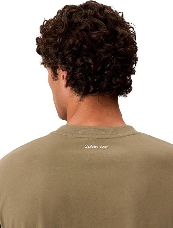 Camiseta Calvin Klein 20s March Deep Lichen Green LV04RF822G LDI - Imagen 4