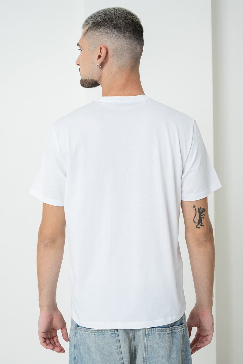 Camiseta Calvin Klein Brillian White LV04RC832G YAA - Imagen 3