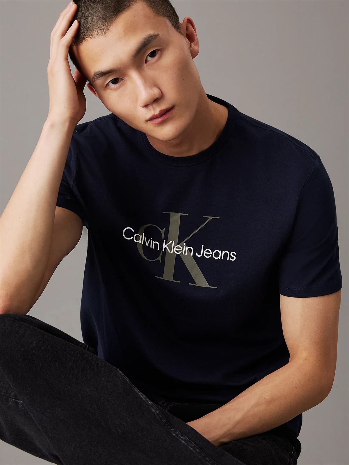 Camiseta Calvin Klein Jeans 00040EM286 CEF dark sapphire - Imagen 3