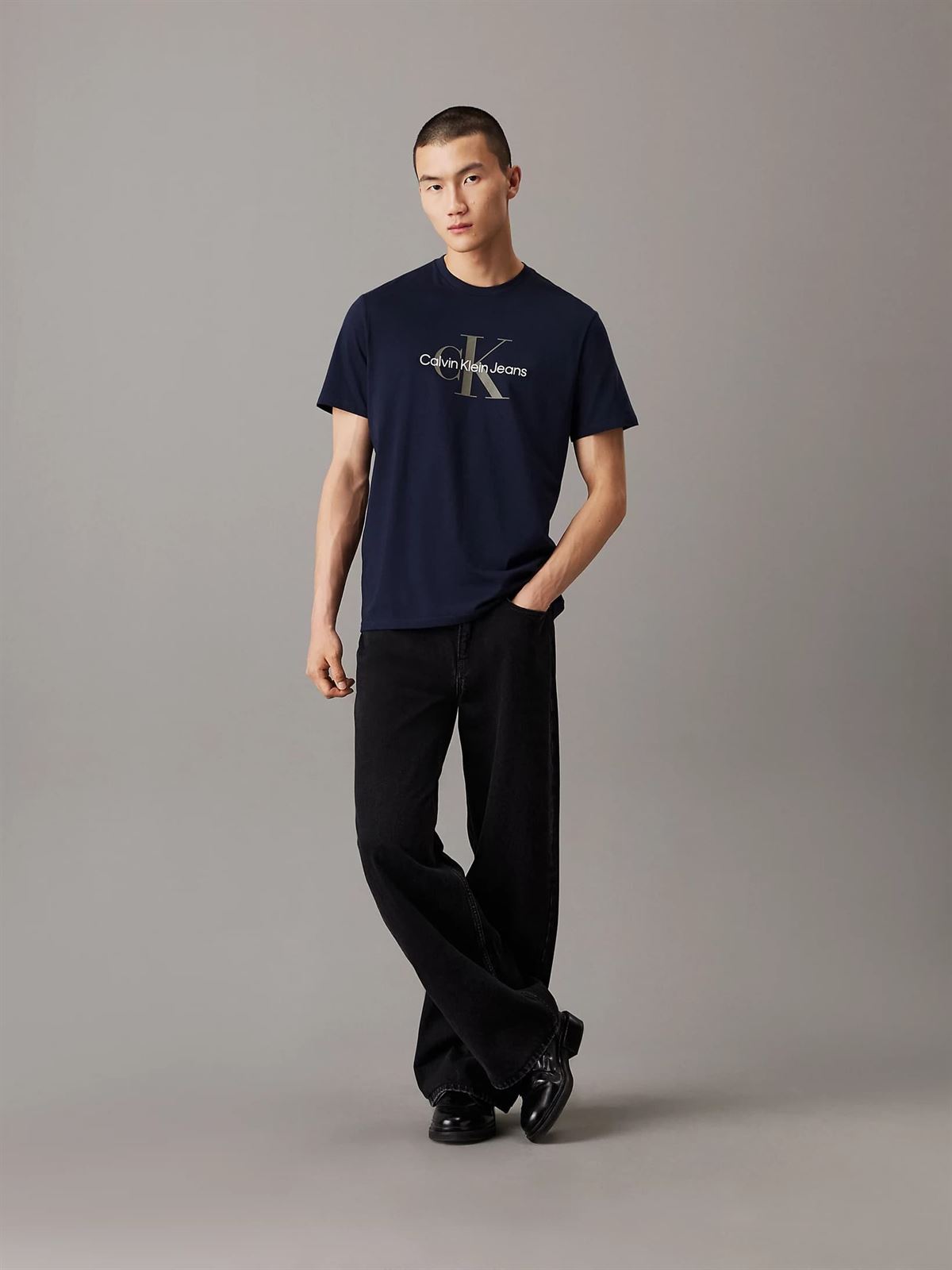 Camiseta Calvin Klein Jeans 00040EM286 CEF dark sapphire - Imagen 4