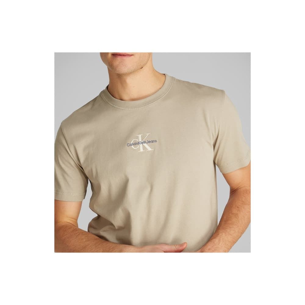 Camiseta Calvin Klein Jeans J30J325649 YBI Ivory - Imagen 2