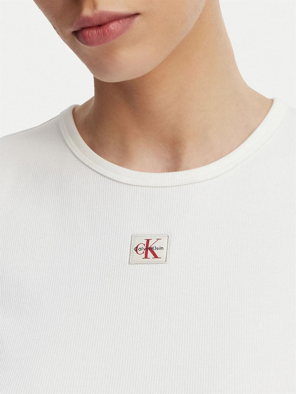 Camiseta CALVIN KLEIN JEANS LV047F246G YAF white - Imagen 4