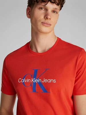 Camiseta Calvin Klein LV040EM286 TNC SS Hero Monogram Tee Red Alert - Imagen 1