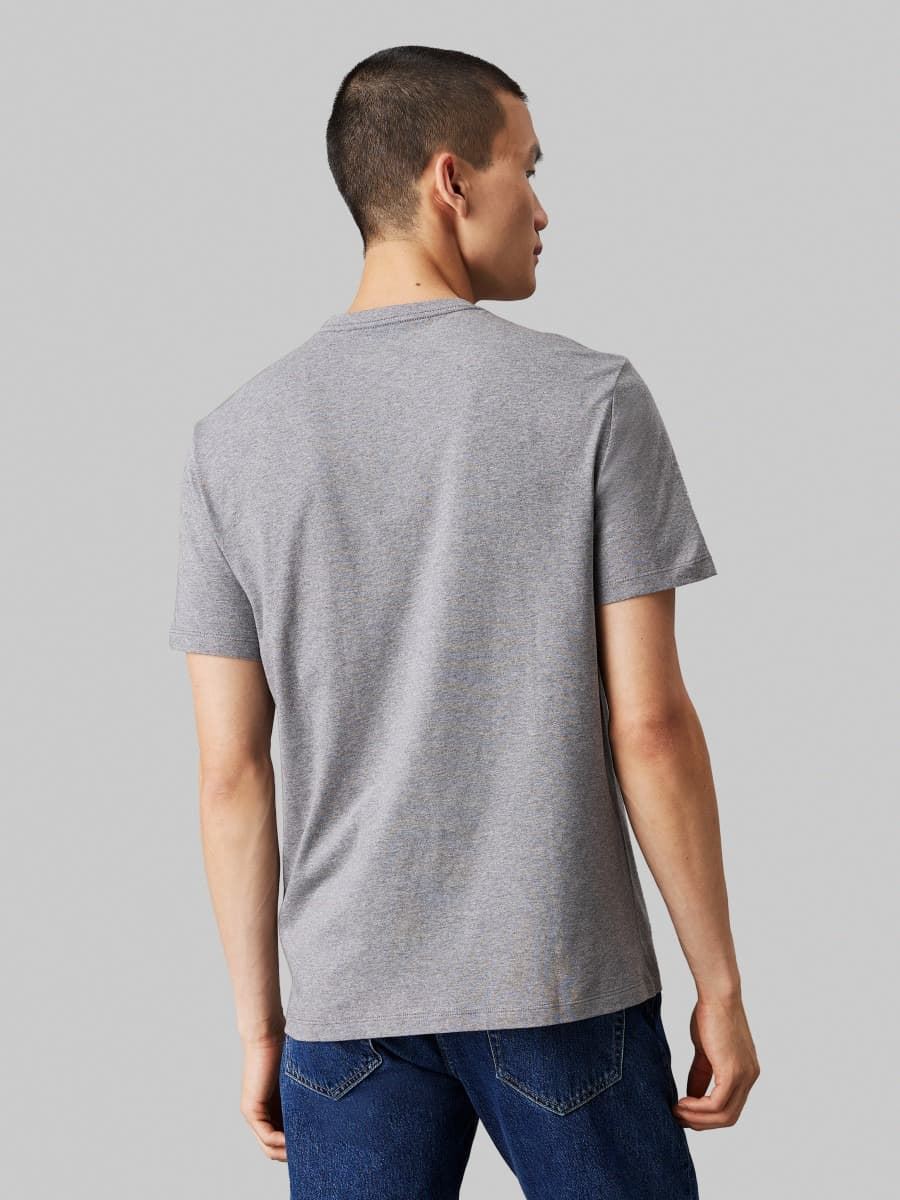 Camiseta Calvin Klein Medium Grey SS Heroe Monogram Tee 00040EM286 P7E - Imagen 3