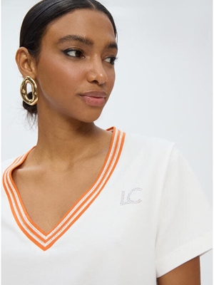 Camiseta cuello pica cinta blanco Lola Casademunt LS2615102 - Imagen 2