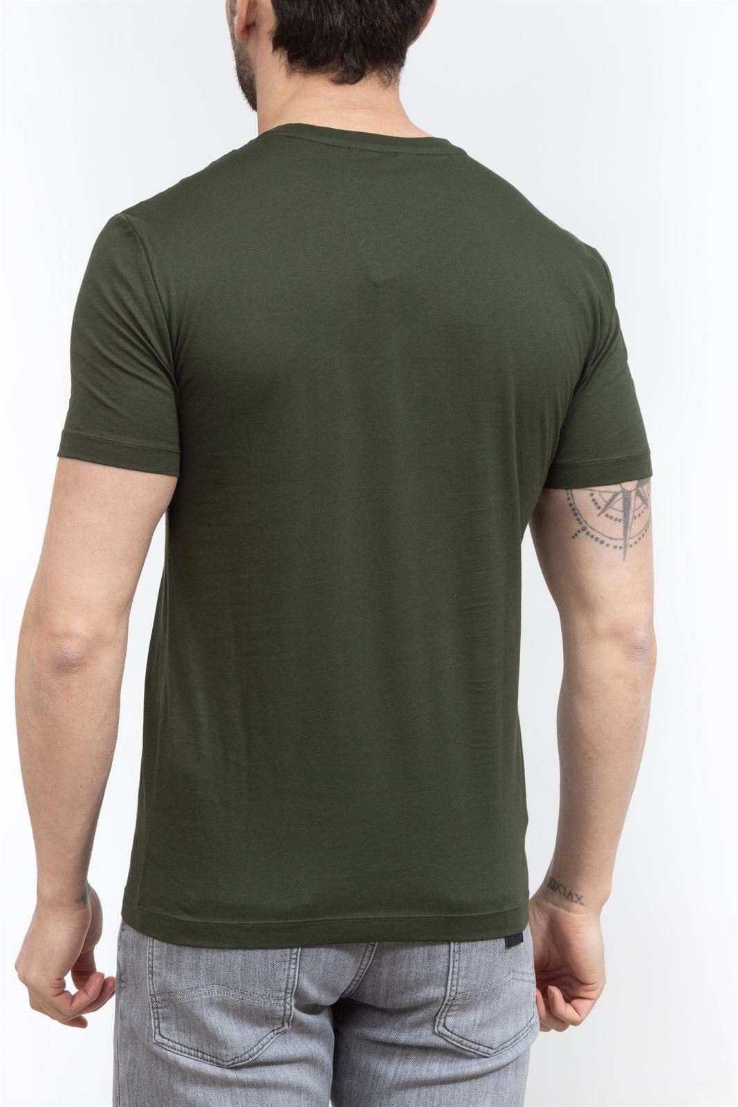 Camiseta EA7 Emporio Armani 6RPT18 PJM9Z 1845 duffel bag - Imagen 3