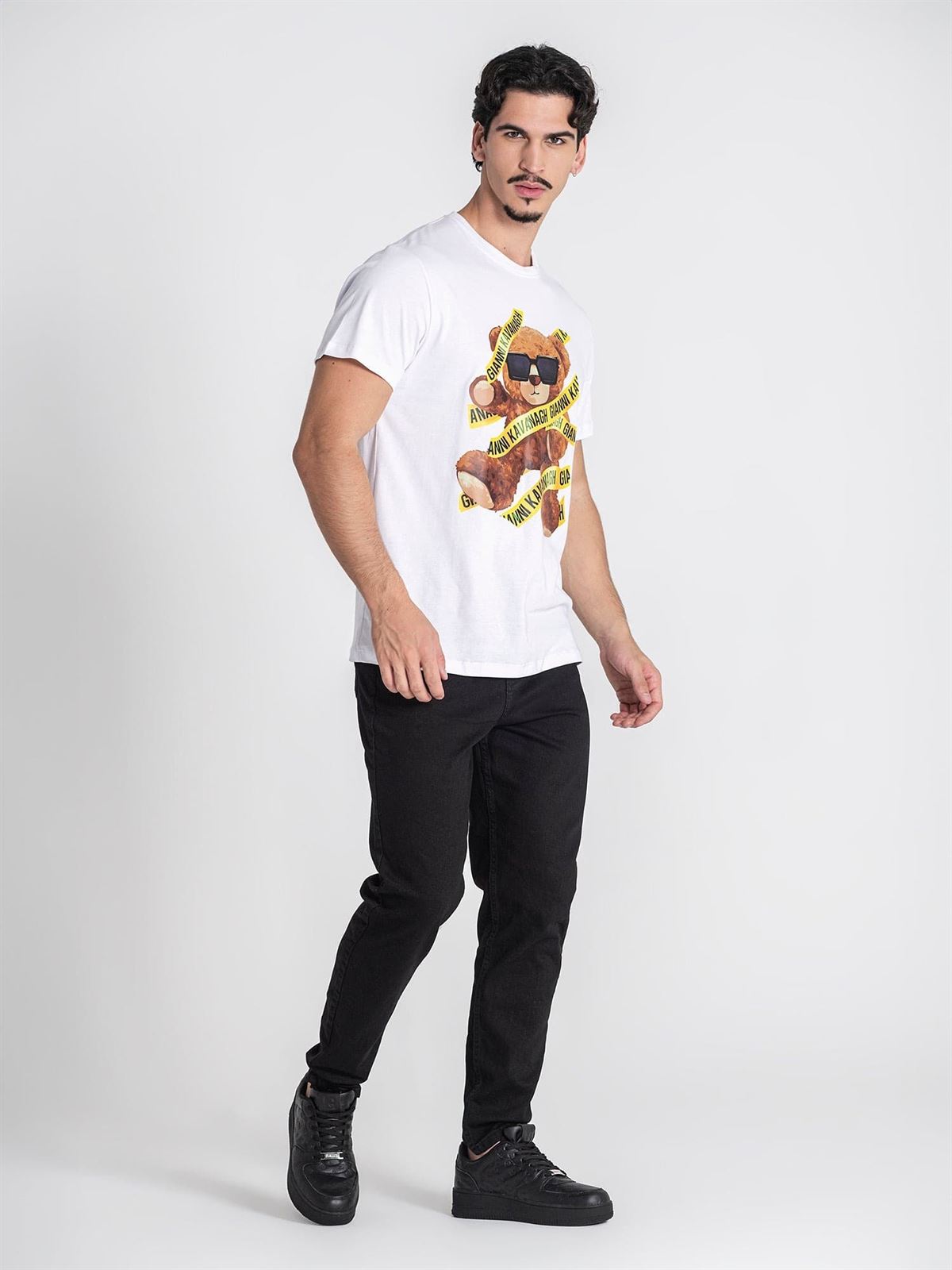 Camiseta Gianni Kavanagh GKM006937 White Danger Bear tee - Imagen 3