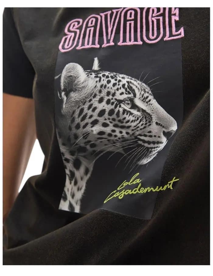 Camiseta gris  Lola Casademunt cuello pico sauvage LF2615049 - Imagen 3