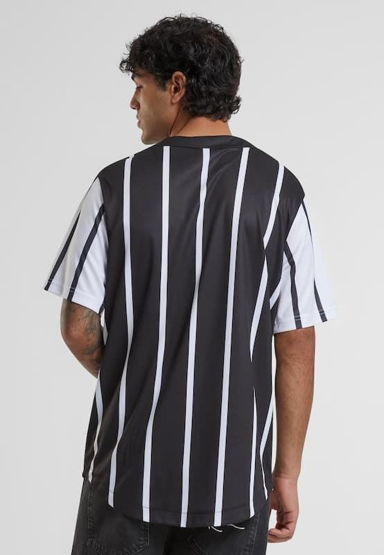 Camiseta Karl Kani 6033552 KM241-040-2 sERIF STRIPED BLOCK BASEBALL BLACK/WHITE - Imagen 7