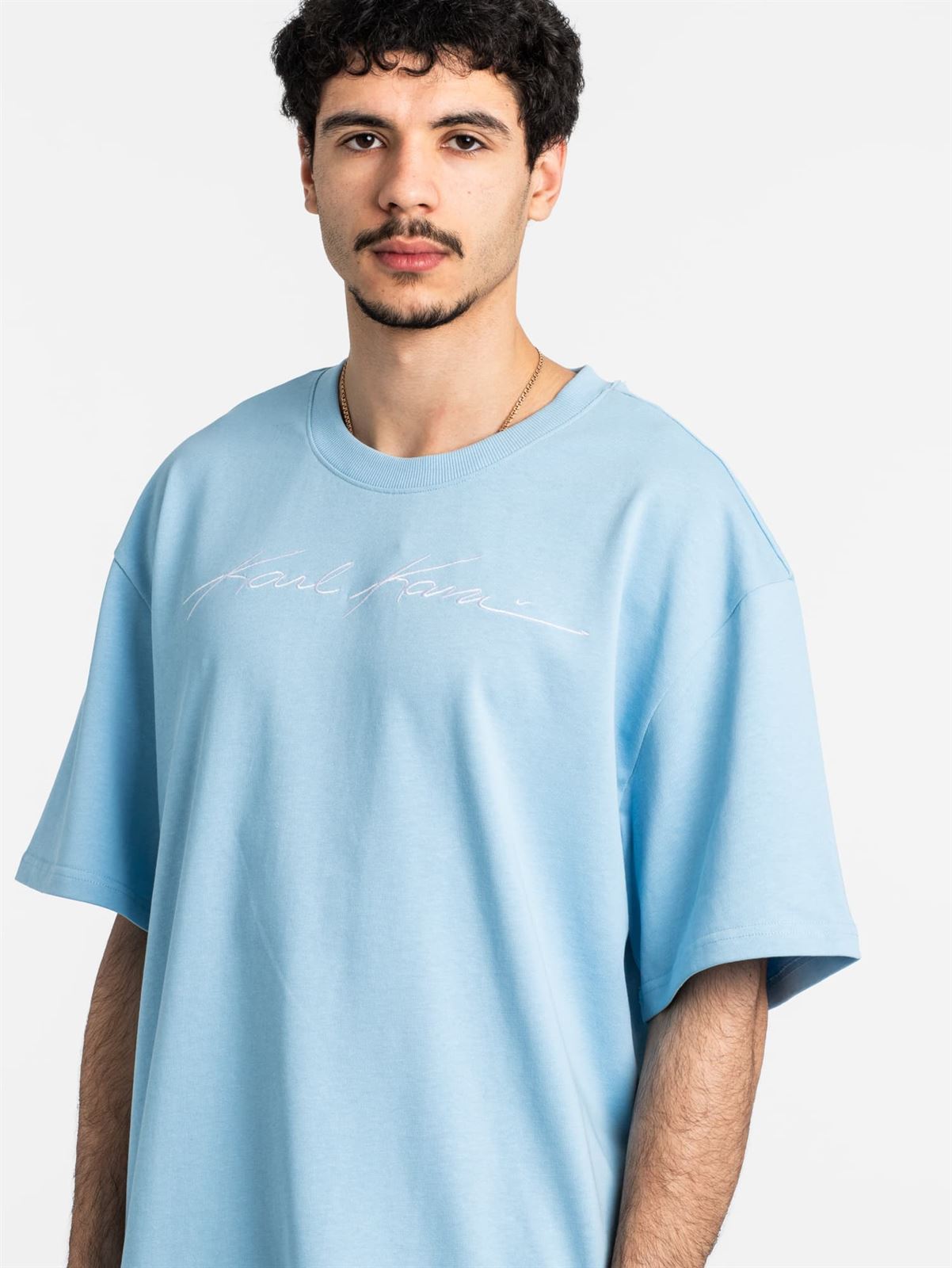 Camiseta Karl Kani 6069174 KM241-059-4 Autograph Heavy Jersey light blue - Imagen 4