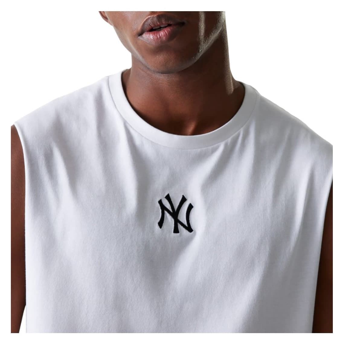 Camiseta NEW ERA 60691044 nos mlb midi sleeveless tee white - Imagen 3