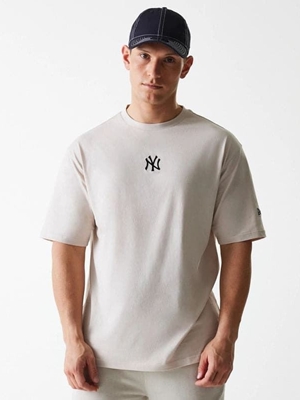 Camiseta New Era Oversized New York Yankees MLB League Essentil Beige 60675747 - Imagen 1