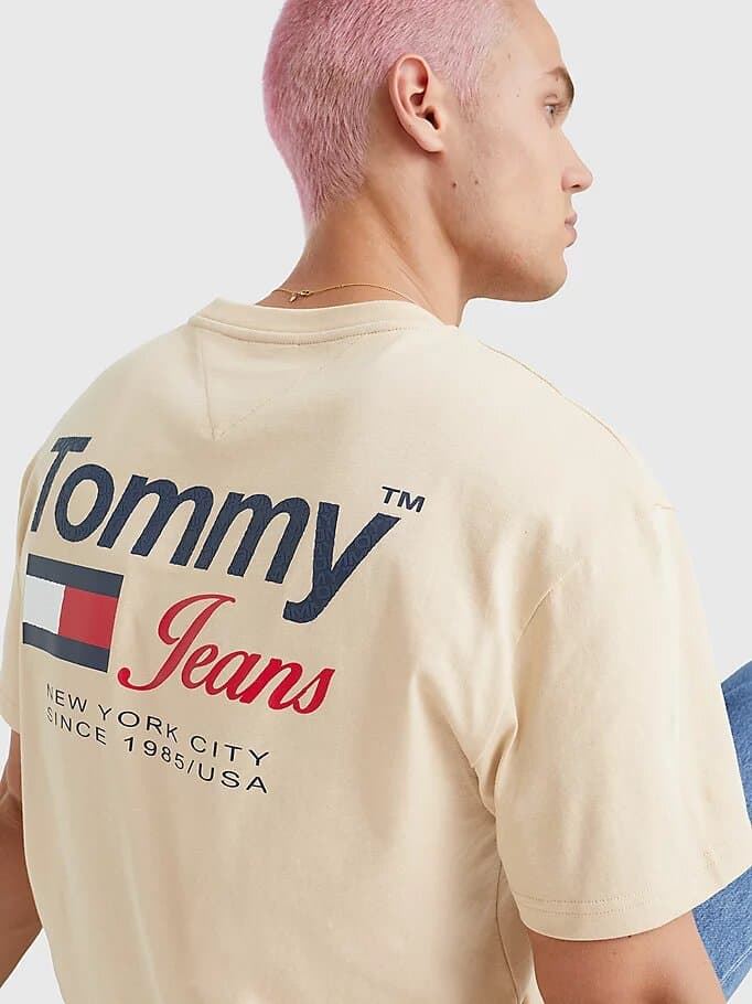 Camiseta TOMMY JEANS DM0DM14992AB4 trench - Imagen 2
