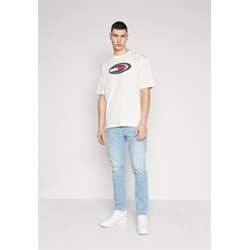 Camiseta Tommy Jeans DM0DM18586 YBH ancient white - Imagen 2