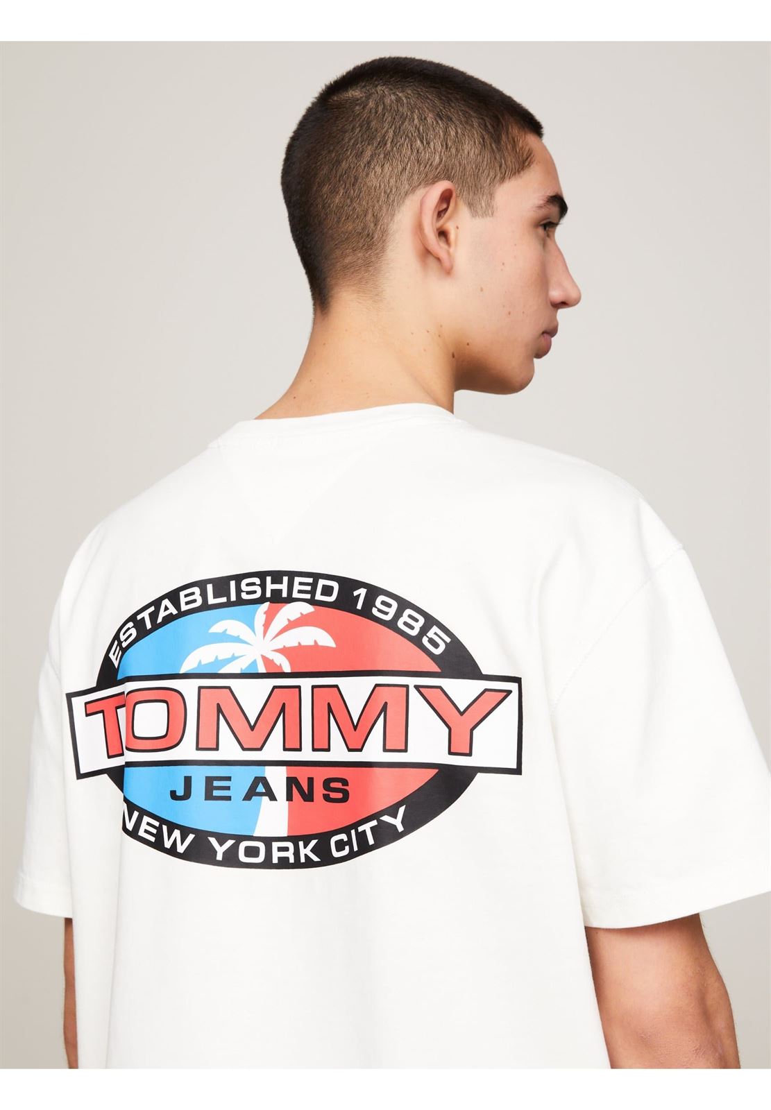 Camiseta Tommy Jeans DM0DM18587 YBH ancient white - Imagen 3