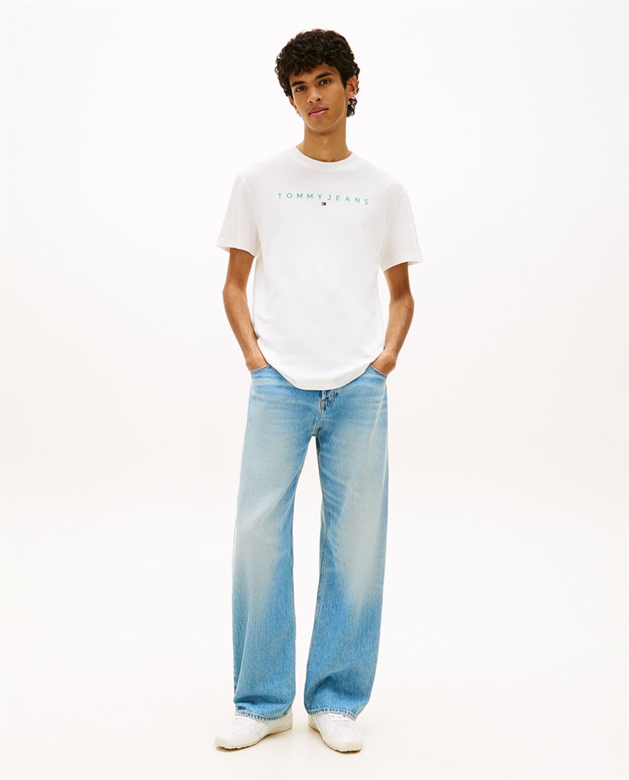Camiseta TOMMY JEANS DM0DM20744 L5Y ecru/bahama green - Imagen 2