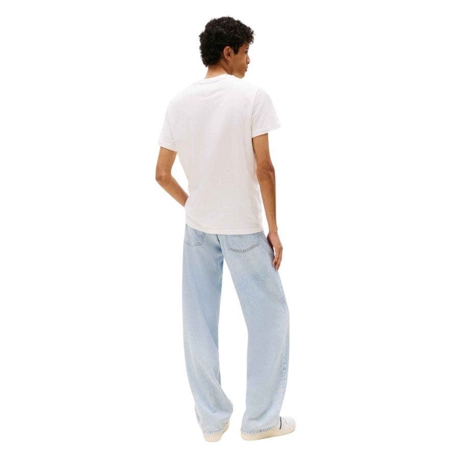 Camiseta TOMMY JEANS DM0DM21977 YBH ancient white - Imagen 2