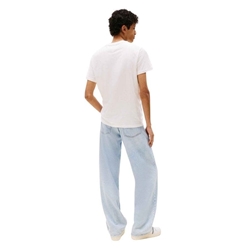 Camiseta TOMMY JEANS DM0DM21977 YBH ancient white - Imagen 2