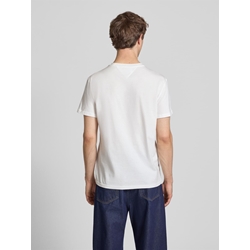 Camiseta TOMMY JEANS DM0DM22504 YBL ecru - Imagen 2