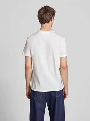 Camiseta TOMMY JEANS DM0DM22504 YBL ecru - Imagen 2