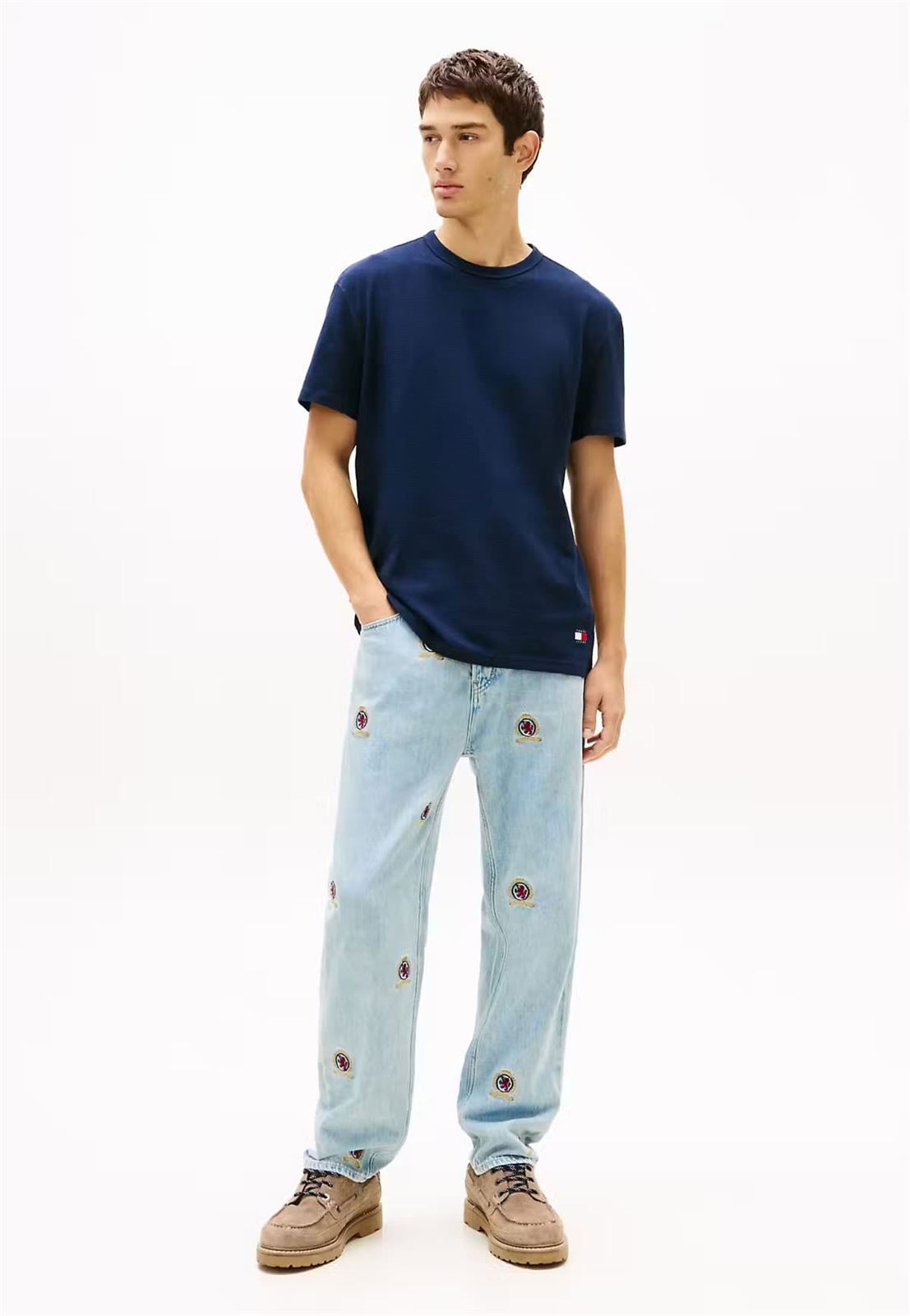 Camiseta TOMMY JEANS DM0DM22529 C1G Dark Night Navy - Imagen 4