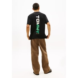 Camiseta TOMMY JEANS DM0DM22534 BDS negro - Imagen 2